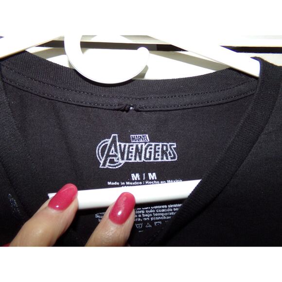 Rare Marvel Avengers Black Panther t shirt size M Black purple panther - Picture 3 of 3
